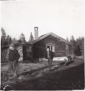 Bogg Alfred och Muså Karl Olmats (245-7)